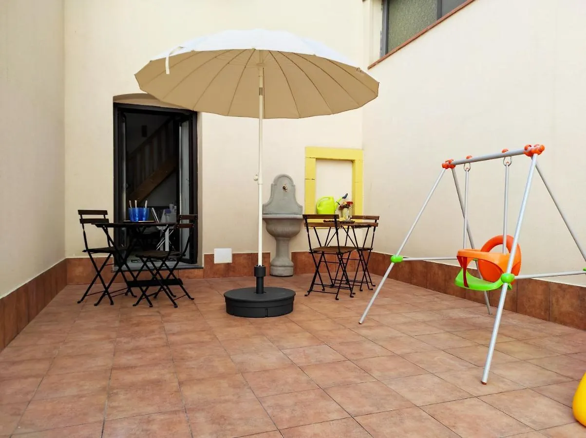 Appartamento Il Borghetto di Gigi Aeroporto di Catania Fontana Rossa 0*,  Italia